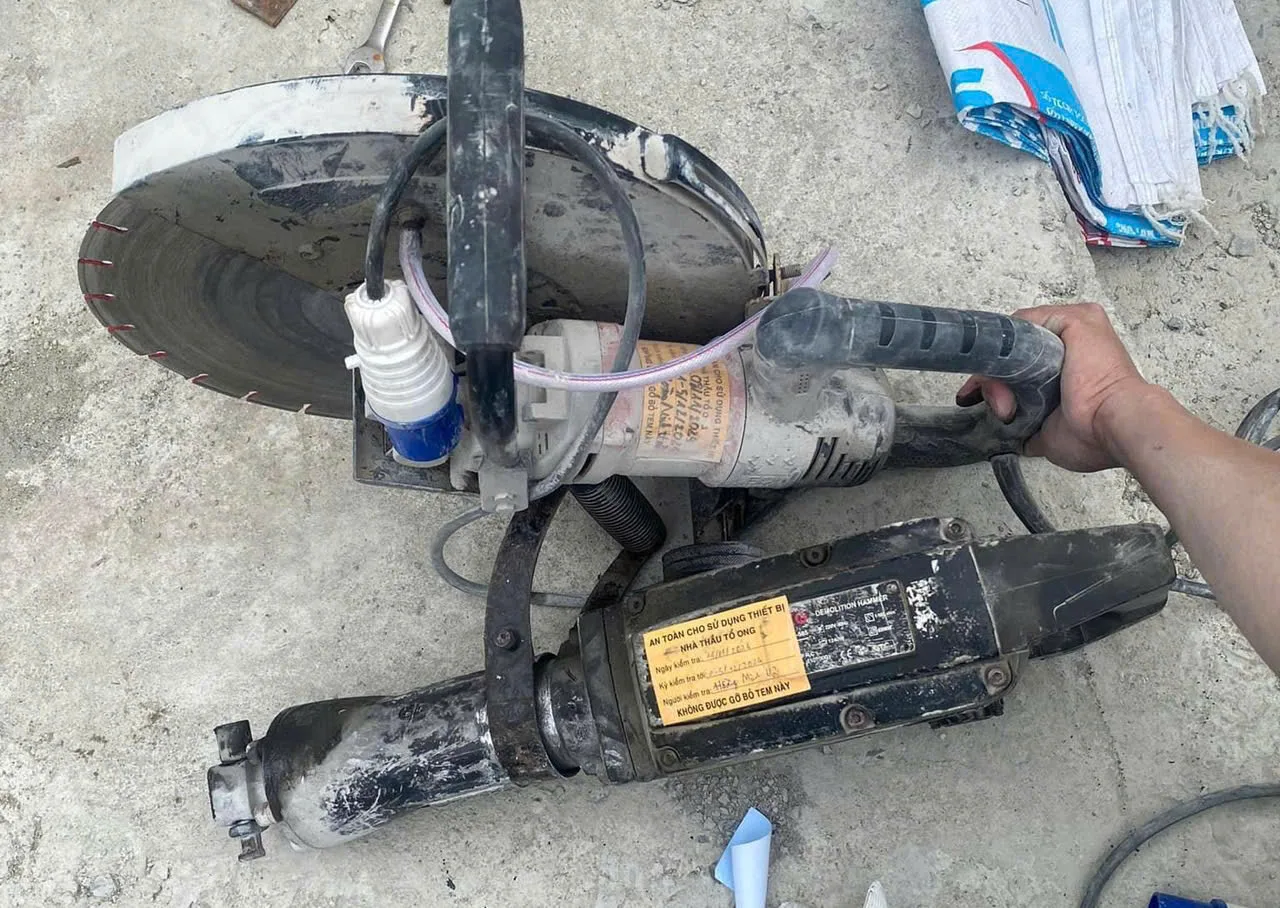 Đục phá bê tông Thạch Thất