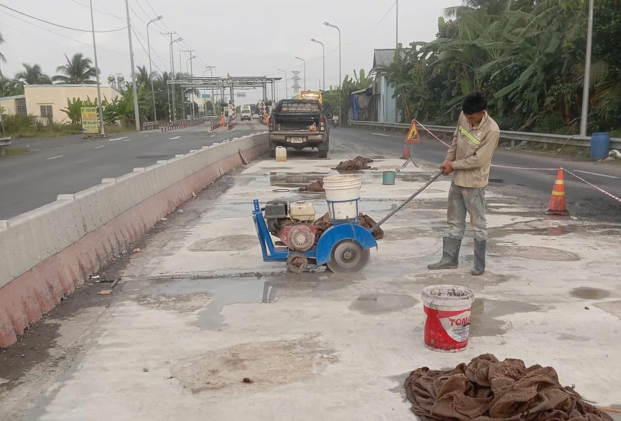 Đục phá bê tông Tại Mỹ Đình