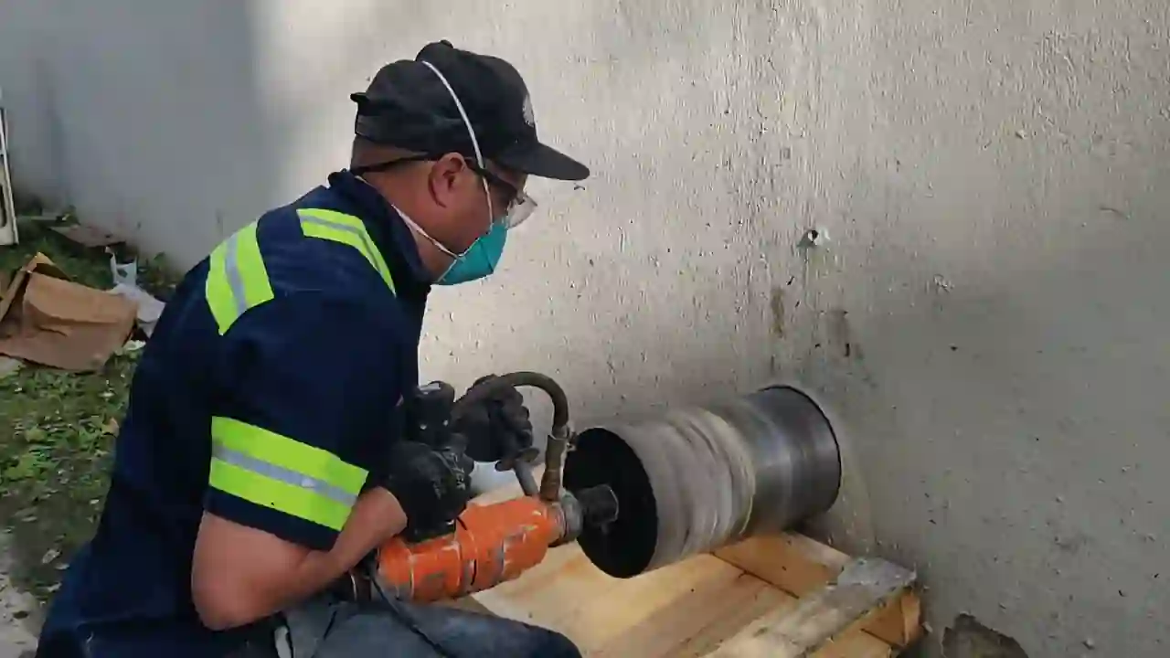 Khoan Lỗ Lắp Máy Rút Mùi